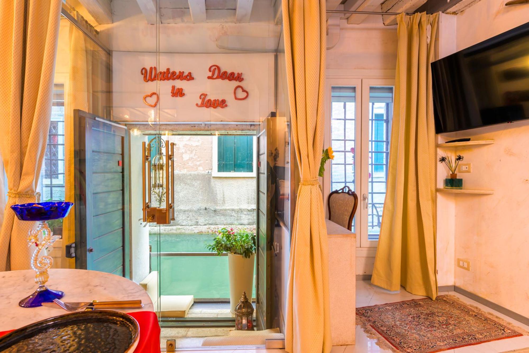 Venice Luxury Watersdoor Bagian luar foto